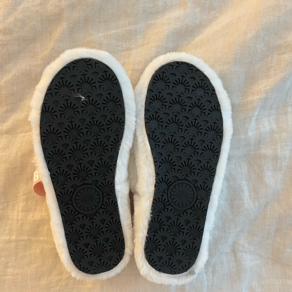 “Bride” Slippers - Picture 3 of 4